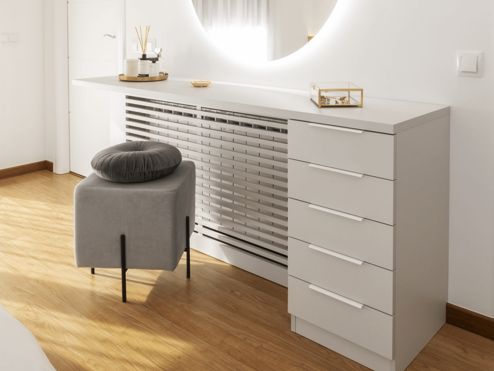 Versatilidad: blanco en el diseño de interiores con Arc Disseny
